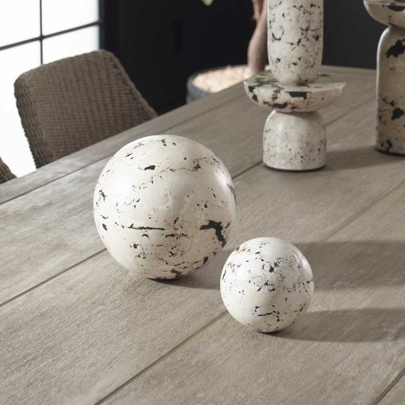 Nouveau Indoor-Outdoor Spheres Set/2 - Wall Decor