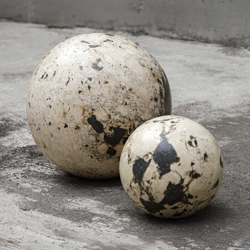 Nouveau Indoor-Outdoor Spheres Set/2 - Wall Decor