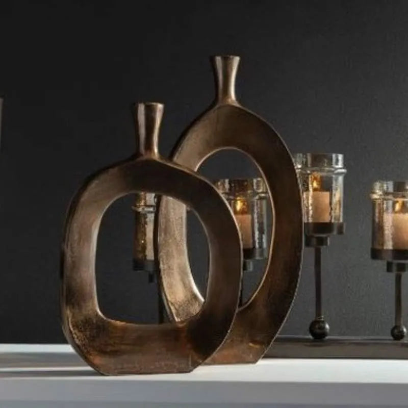 The Art of Styling with Sculptures and Decorative Accessories