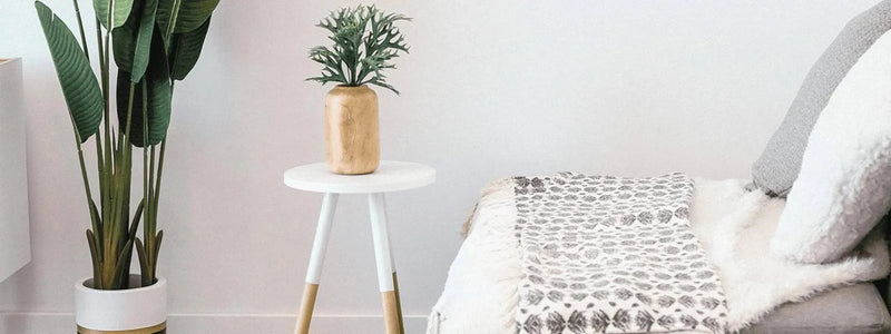 modern bedroom picture that is on the homepage of Modest Hut