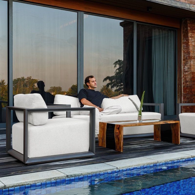 Additional close-up detail of the Remsen Outdoor Lounge Chair Java Black/Oyster image 13